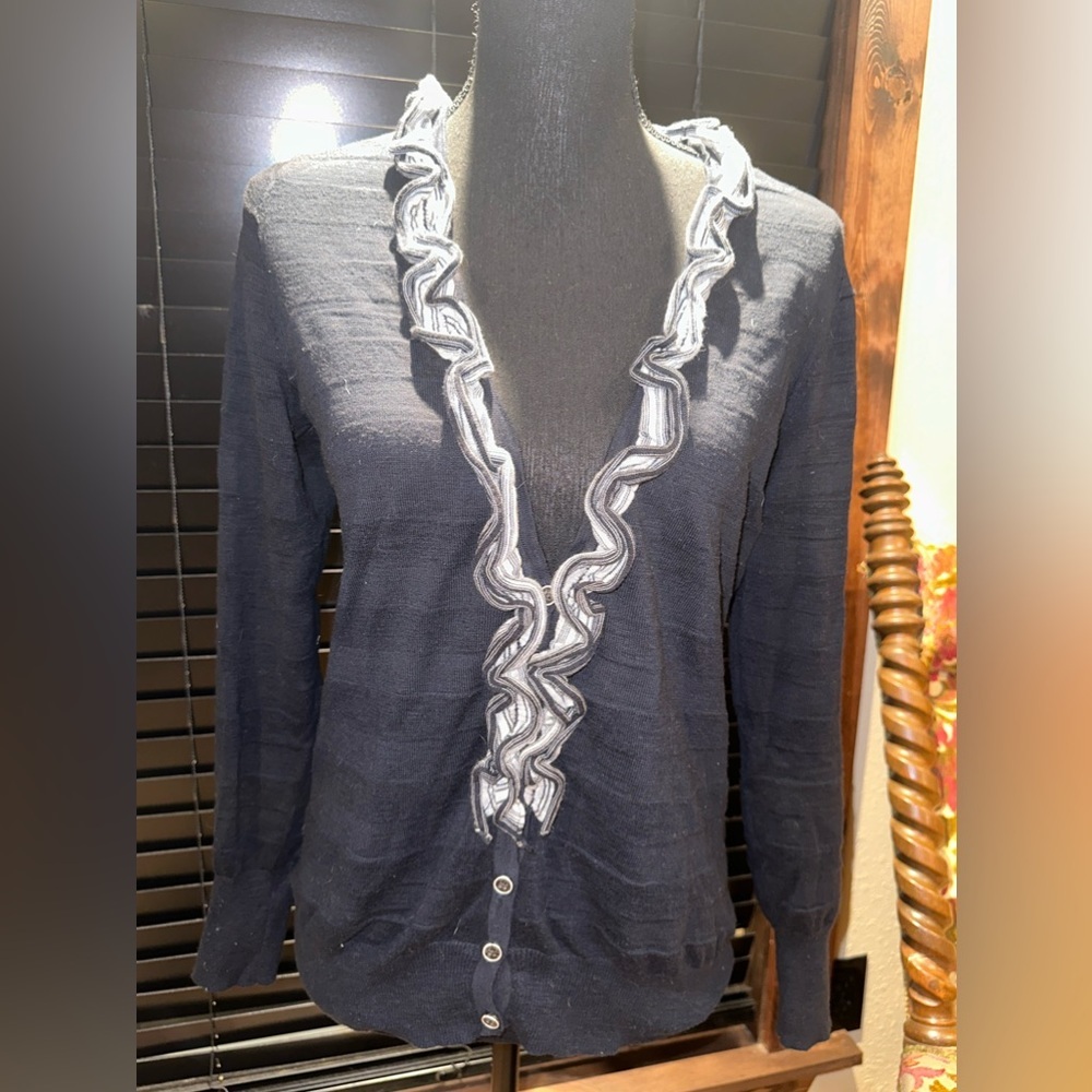 EUC “Bananna  Republic “ ruffle cardigan dark blue and ruffle white trim Sz M